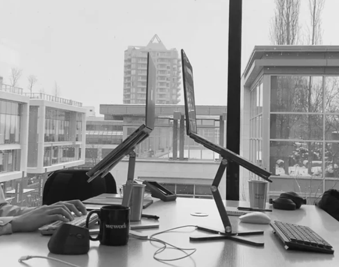 Découvrez comment cette solution améliore votre espace de travail.